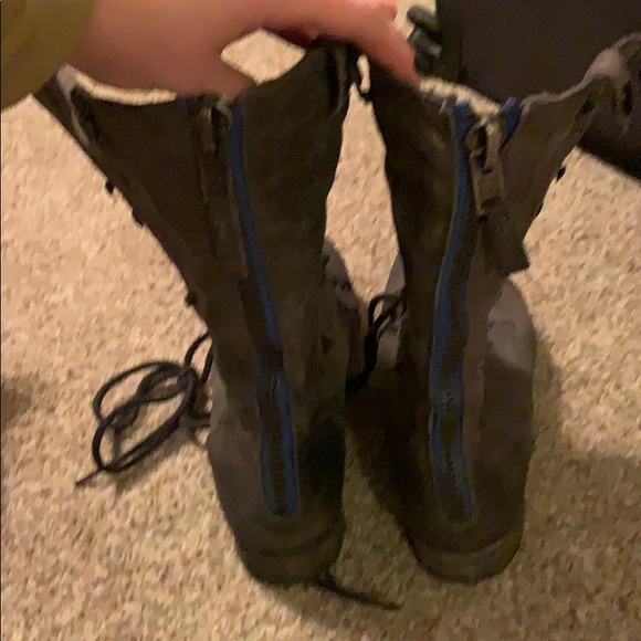 Steve Madden dark gray/blue boots - Picture 2 of 5